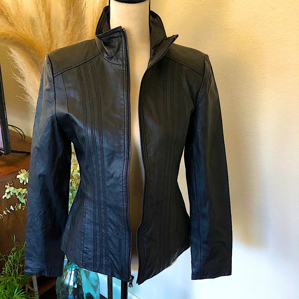100% Genuine Leather Jacket by Kenneth Cole - Sz.M